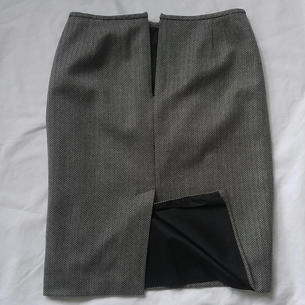 Skirt - Picture 7 of 8